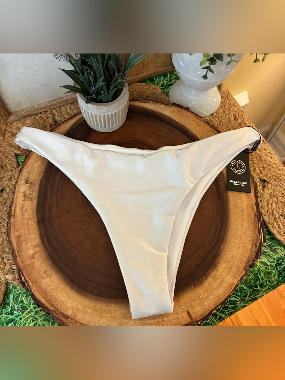 RELLECIGA White Minimal High-Cut Bikini Cheeky Bottom